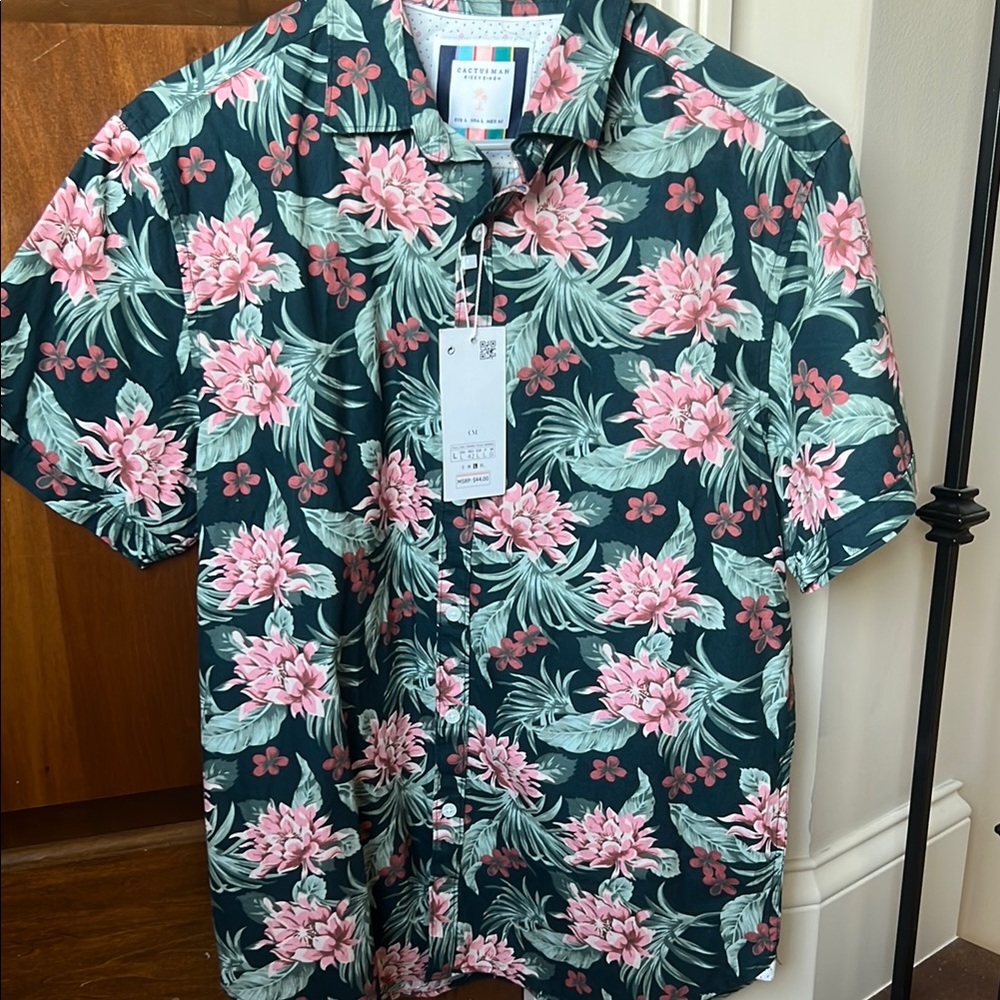 NWT Sz L Cactusman Ricky Singh 100% Cotton Men's Floral Shirt Green and Pink